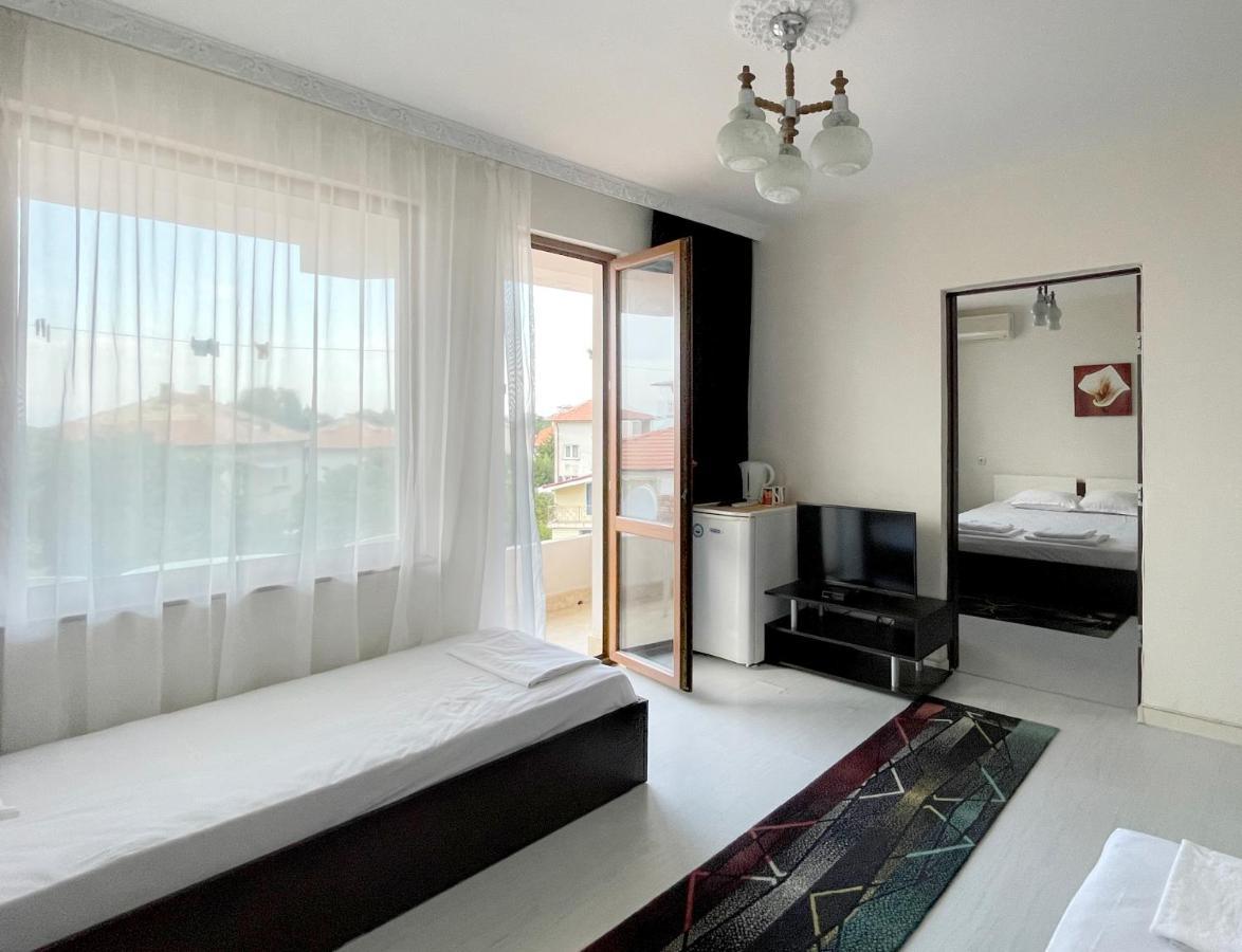 Zoia Hotell Tjernomorets Exteriör bild